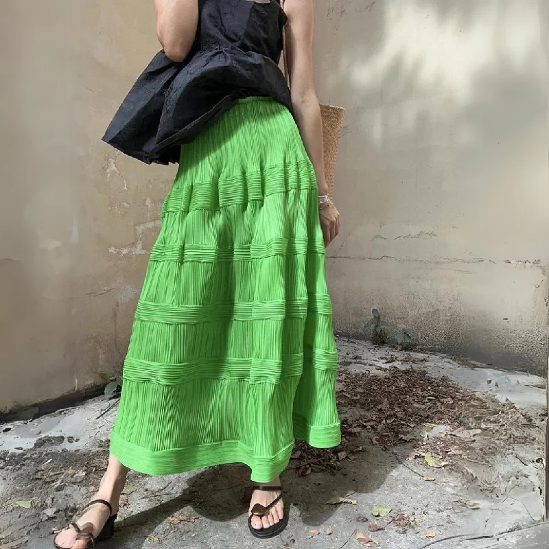 Pleated Pattern Green Skirt