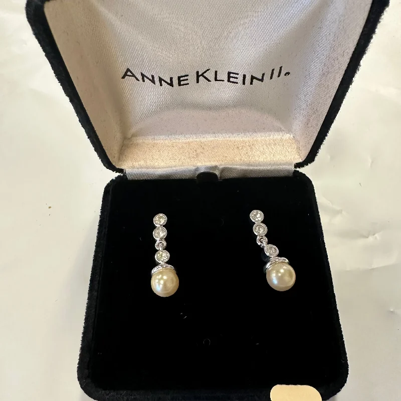 Earrings Dangle/drop Anne Klein